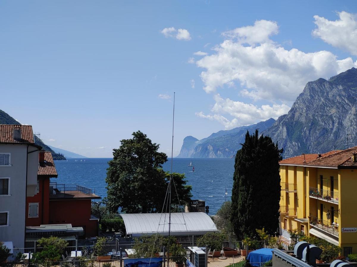 Appartamenti Baia Azzurra 5. Torbole Sul Garda Екстер'єр фото