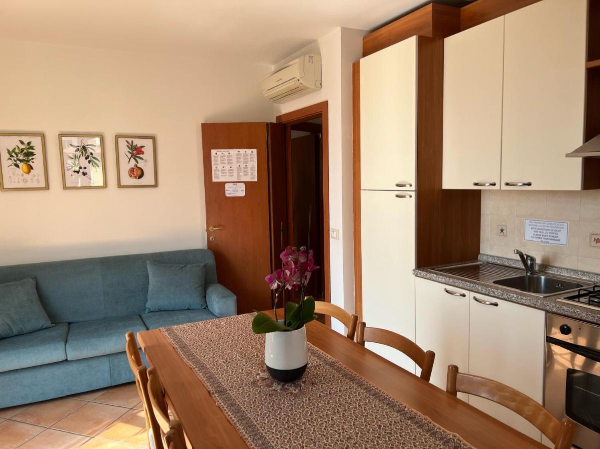 Appartamenti Baia Azzurra 5. Torbole Sul Garda Екстер'єр фото